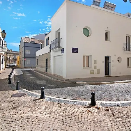 Casa Rebelo Da Silva * Faro